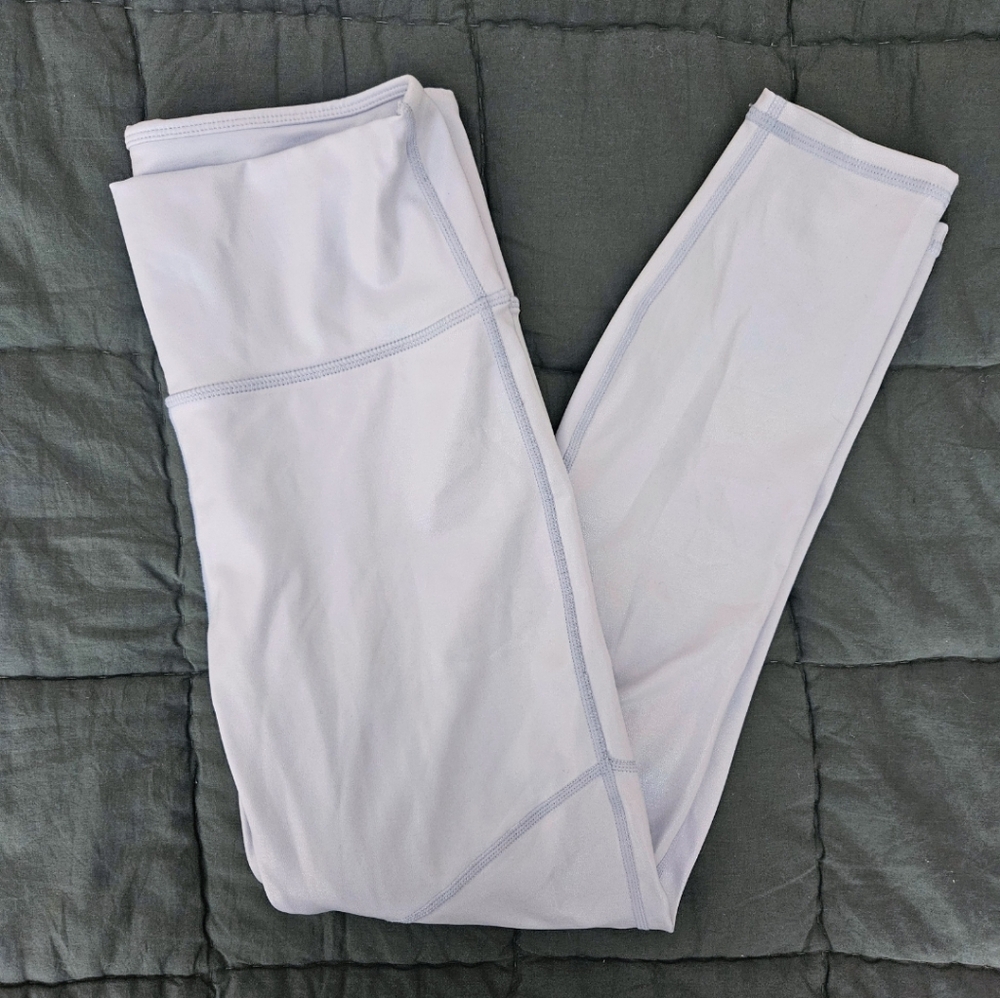 light blue cropped leggings